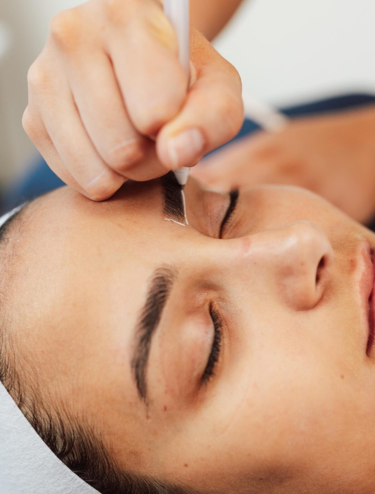 Eyebrow Lamination Eyebrow Waxing & Tinting